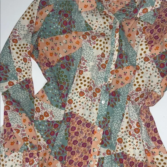 Like New Women’s Rose & Olive Multicolor Floral Blouse - Picture 6 of 10